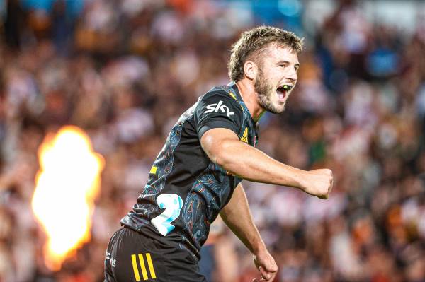 Nankivell signs with Munster for 2024 | Chiefs Rugby